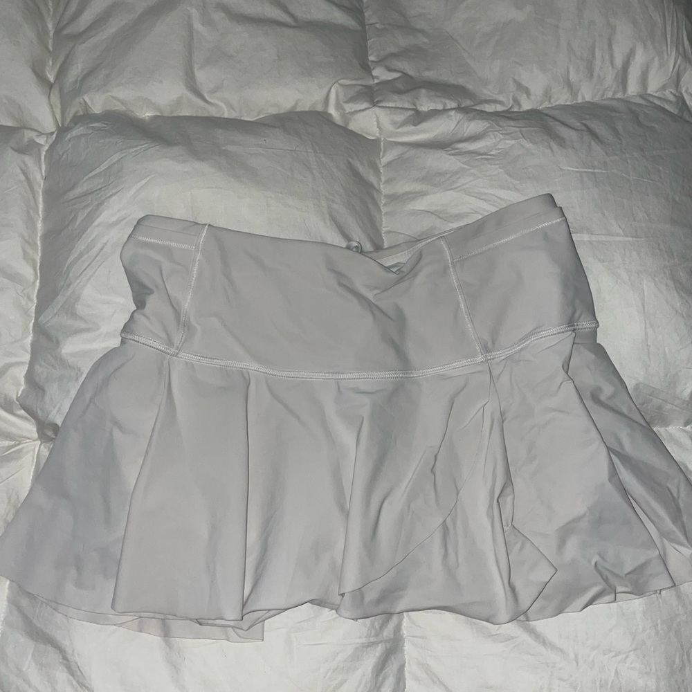 White Lululemon tennis skirt